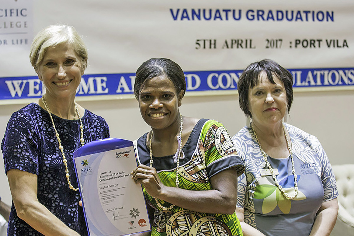 ECEC graduate Sophia George receiving her certificate from Australian High Commissioner to Vanuatu, Ms Jenny Da Rin